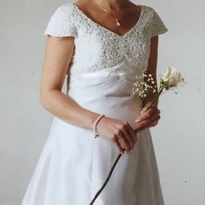 Off white raw silk wedding dress w crinoline